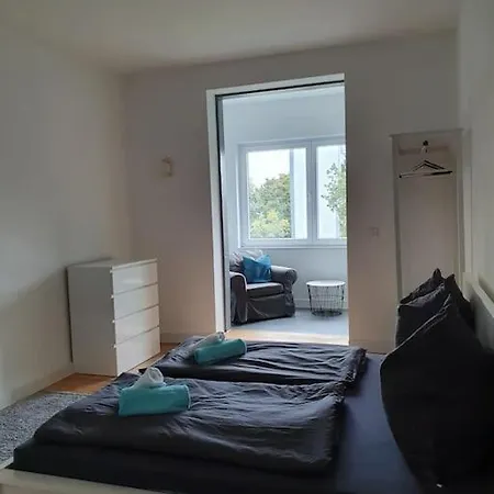 2.og/altbau-wohnung Top-saniert/4-zimmer/weststadt *